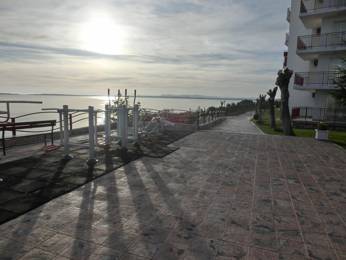Sea View Crown Apartment On Complex With Pools And Beach, Sveti Vlas Buitenkant foto
