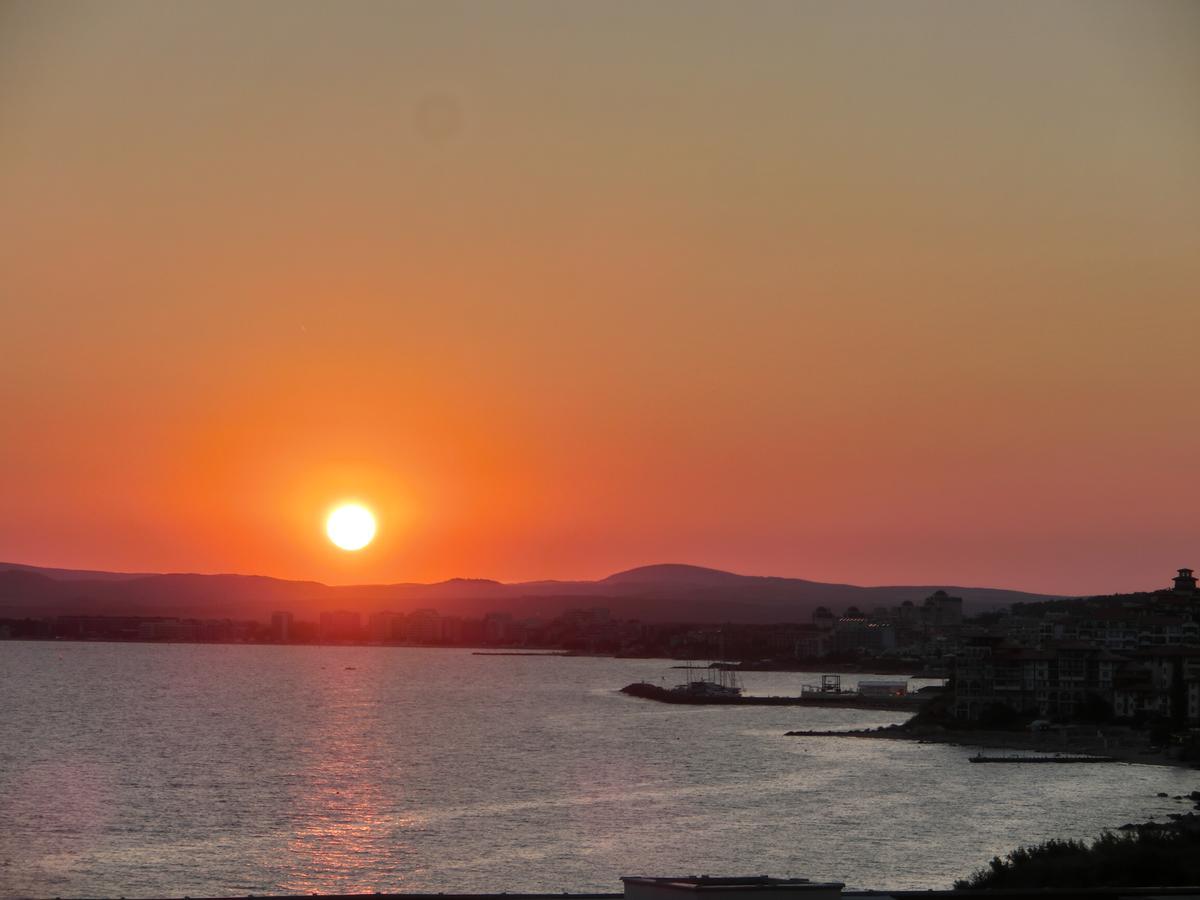 Sea View Crown Apartment On Complex With Pools And Beach, Sveti Vlas Buitenkant foto