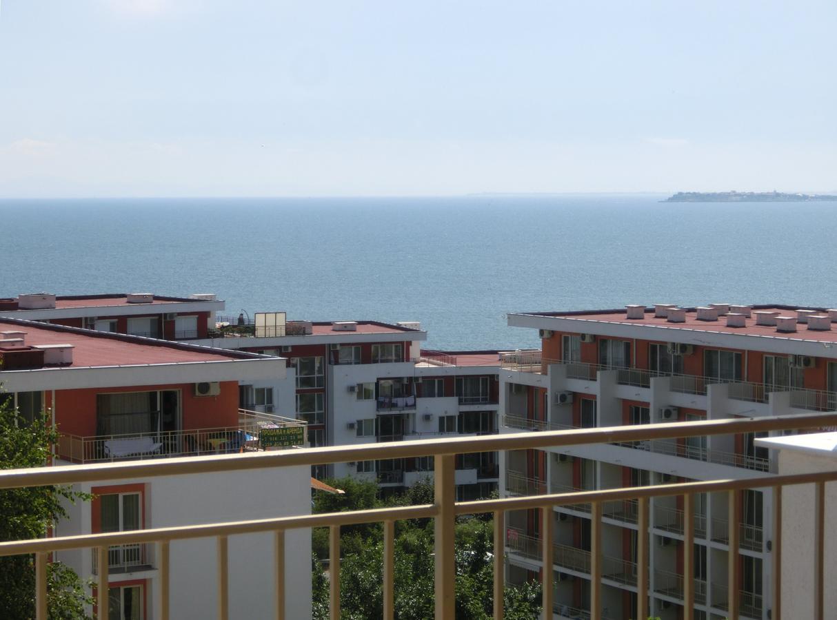 Sea View Crown Apartment On Complex With Pools And Beach, Sveti Vlas Buitenkant foto