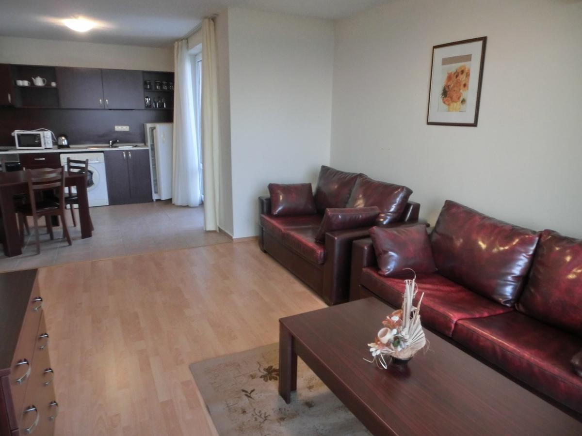 Sea View Crown Apartment On Complex With Pools And Beach, Sveti Vlas Buitenkant foto